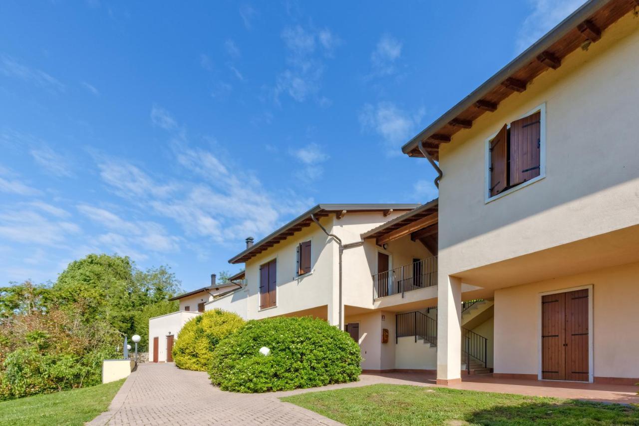 Golf Residenza Aparthotel Peschiera del Garda Bagian luar foto
